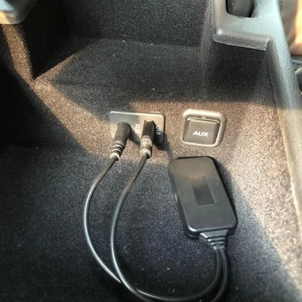 Högkvalitativ universell bil 5V Bluetooth-moduladapter stereokabel AUX-IN 3,5 mm-uttag trådlös radioadapter Aux USB